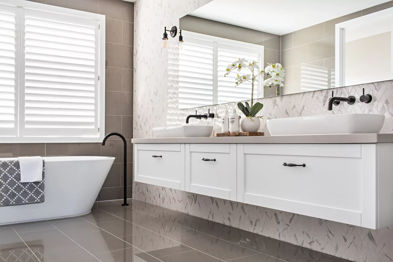 bathroom-sink-cabinets